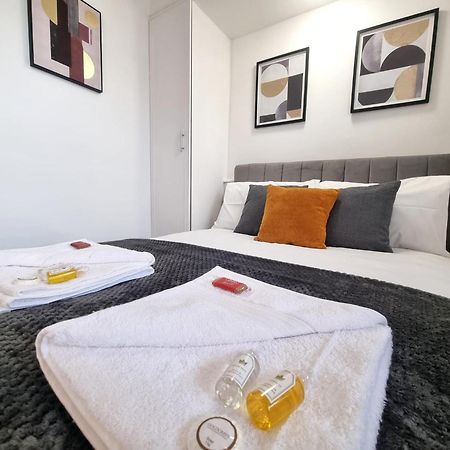 Cosy Apartment Nearby Train Station! Уотфорд Экстерьер фото